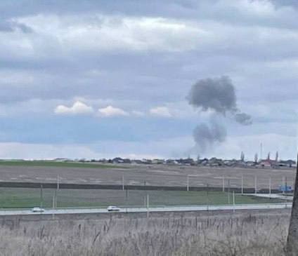 У Криму на авіабазі під Сімферополем пролунав вибух. Місцева «влада» відреагувала