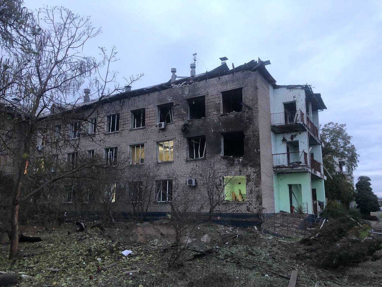 Чотири авіаудари дронами, 10 – ракетами. Окупанти знову обстріляли Запоріжжя