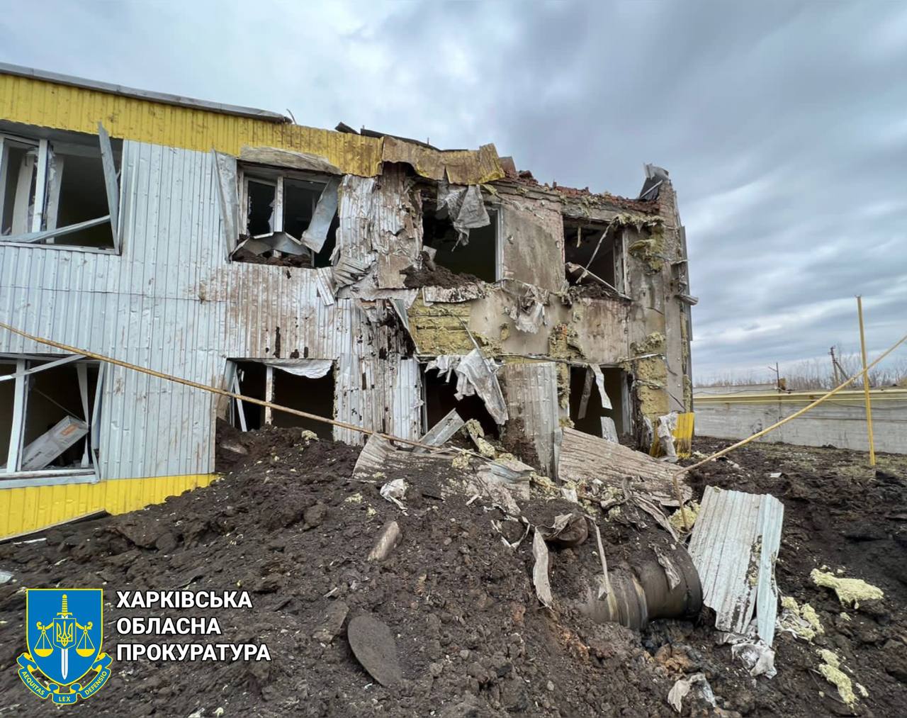Росіяни вдарили ракетами по Харківщині. У мережі показали наслідки
