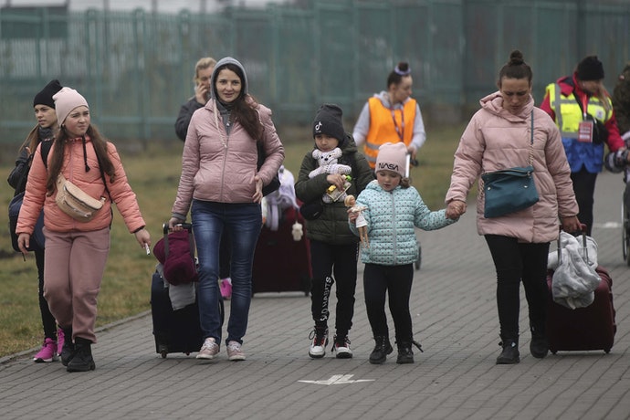 Мережа Карітас Європа вже виділила для біженців з України 100 млн євро