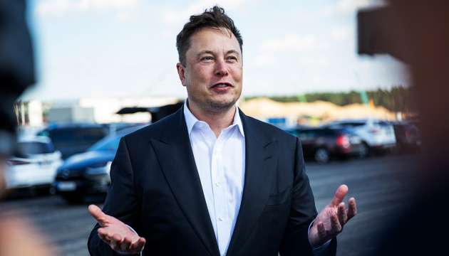 Звільнені працівники SpaceX звинувачують Маска в сексуальних домаганнях