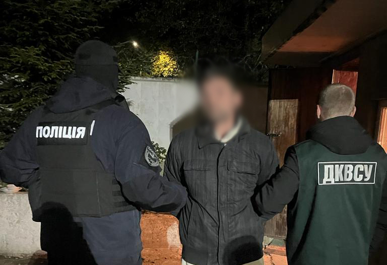 На Львівщині масово постачали наркотики у виправну колонію: канал прикрили