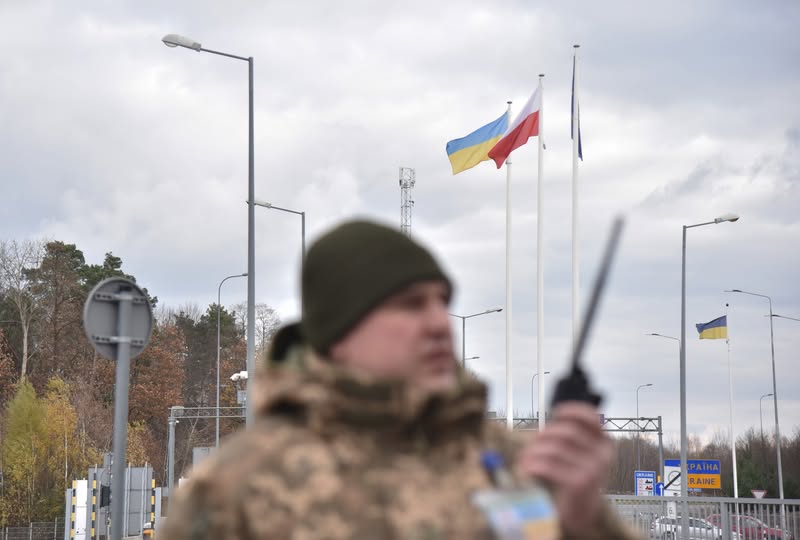 На Львівщині прикордонники затримали 40-річну жінку, яка перебувала в розшуку