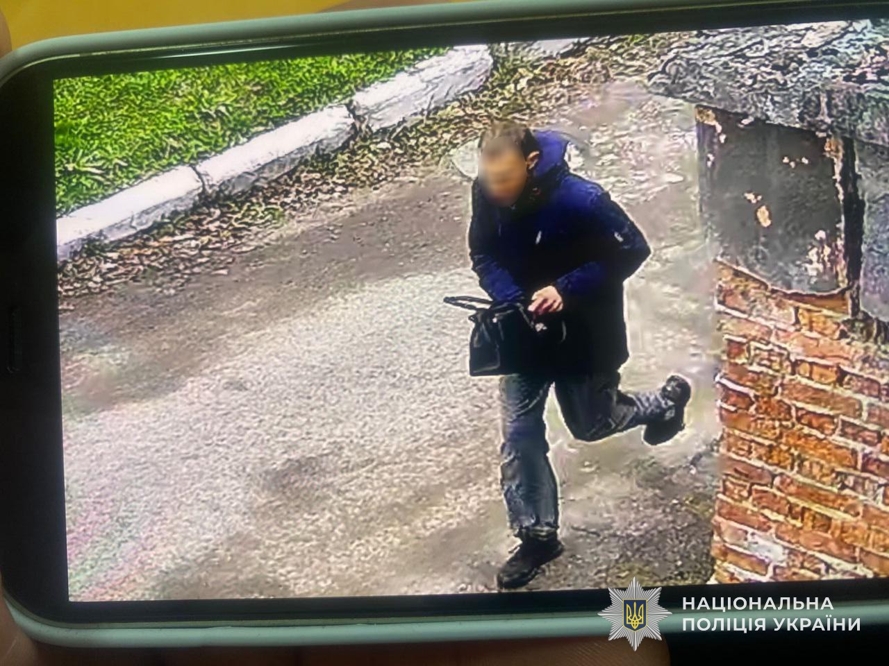 На Львівщині затримали 18-річного грабіжника