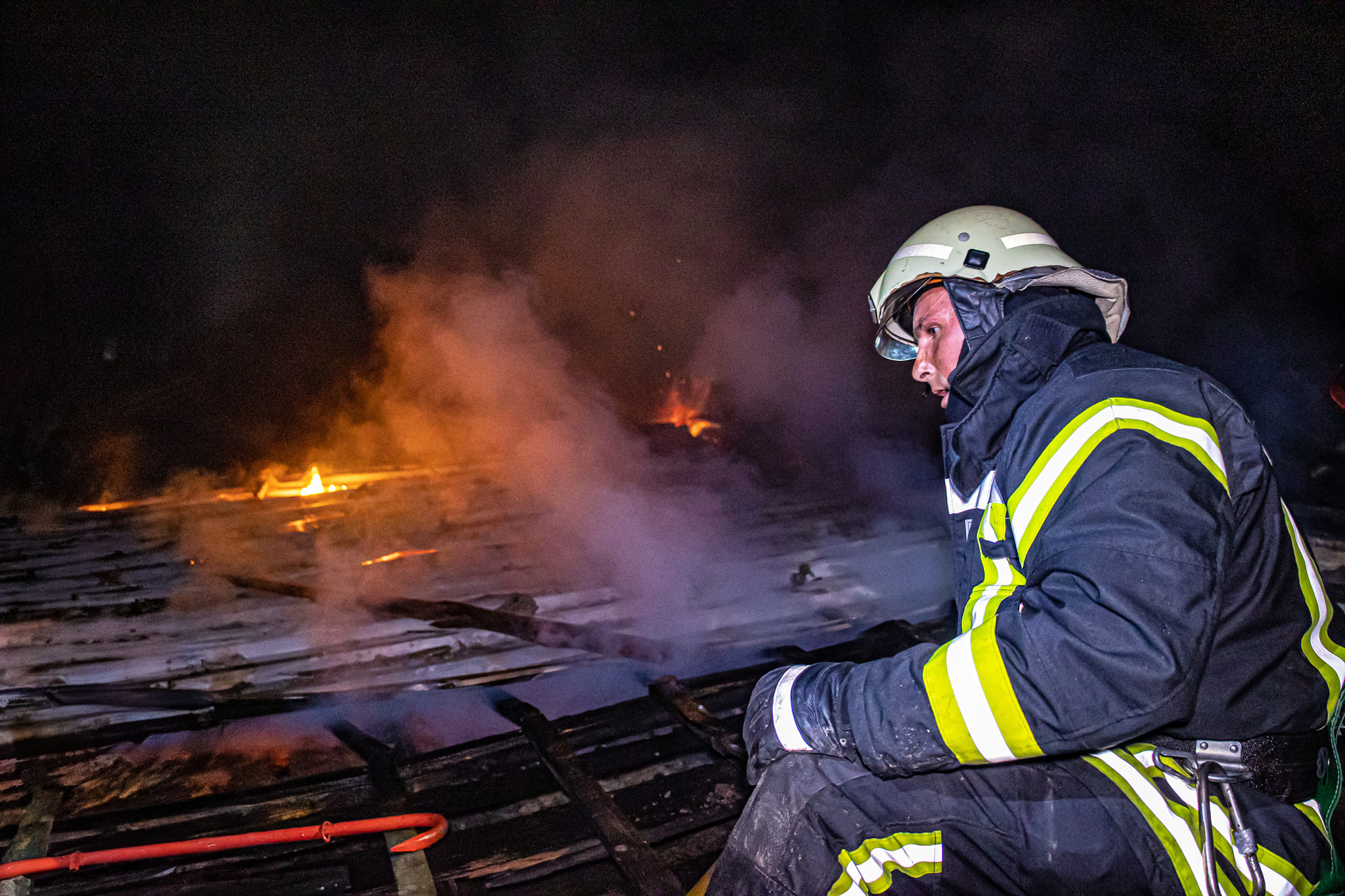 Росія вдарила по Харкову ракетами С-300. Фото наслідків