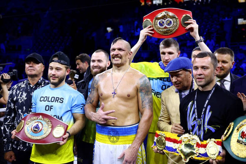 Чемпіонський бій Усик-Ф'юрі офіційно перенесли