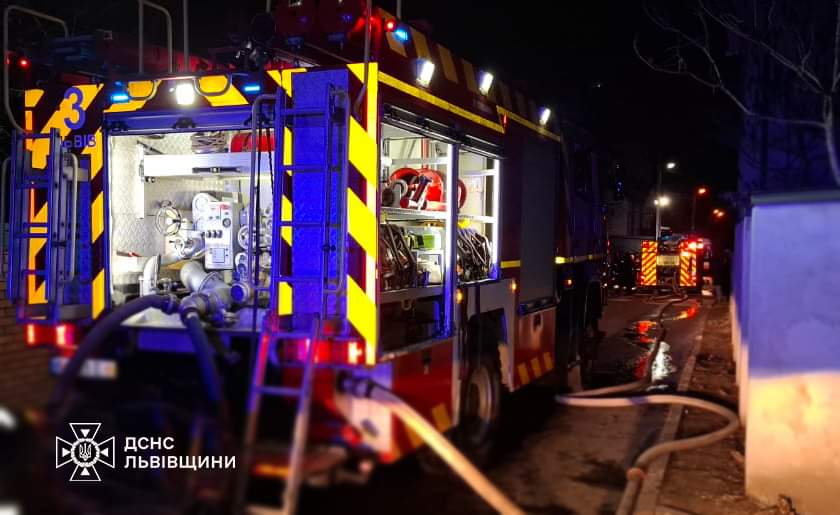 Ввечері у Львові горів будинок: деталі