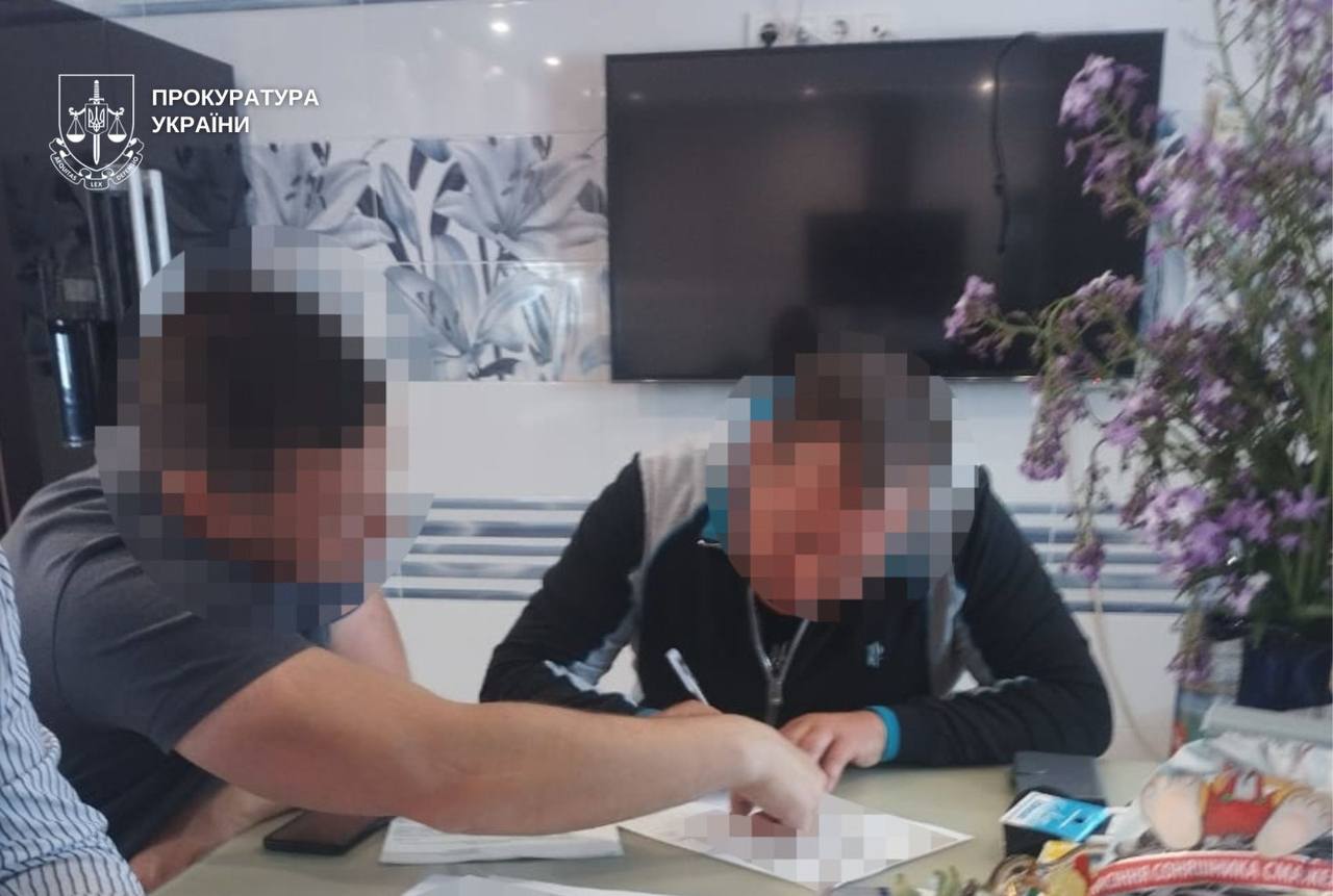У П’ятихатках фермер намагався зарізати мера