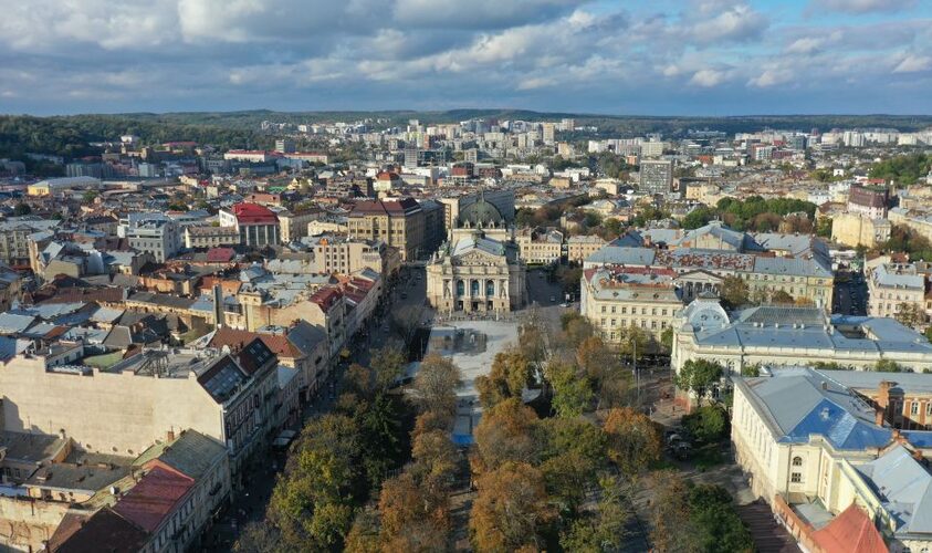 У Львові оштрафували майже півтора десятка львів'ян через пластикові вікна