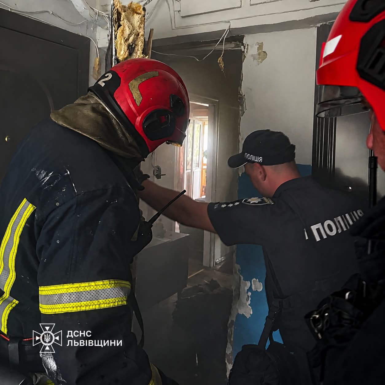 У Львові організували спецоперацію з порятунку жінки: деталі (фото)