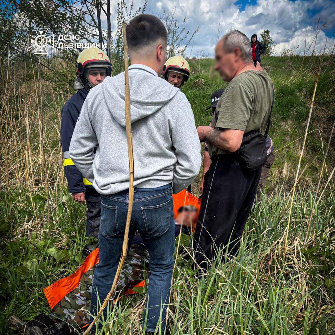 На Львівщині у рибалки трапився інсульт прямо на озері: Як його рятували