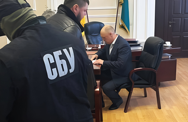 Міському голові Полтави Мамаю вручили підозру