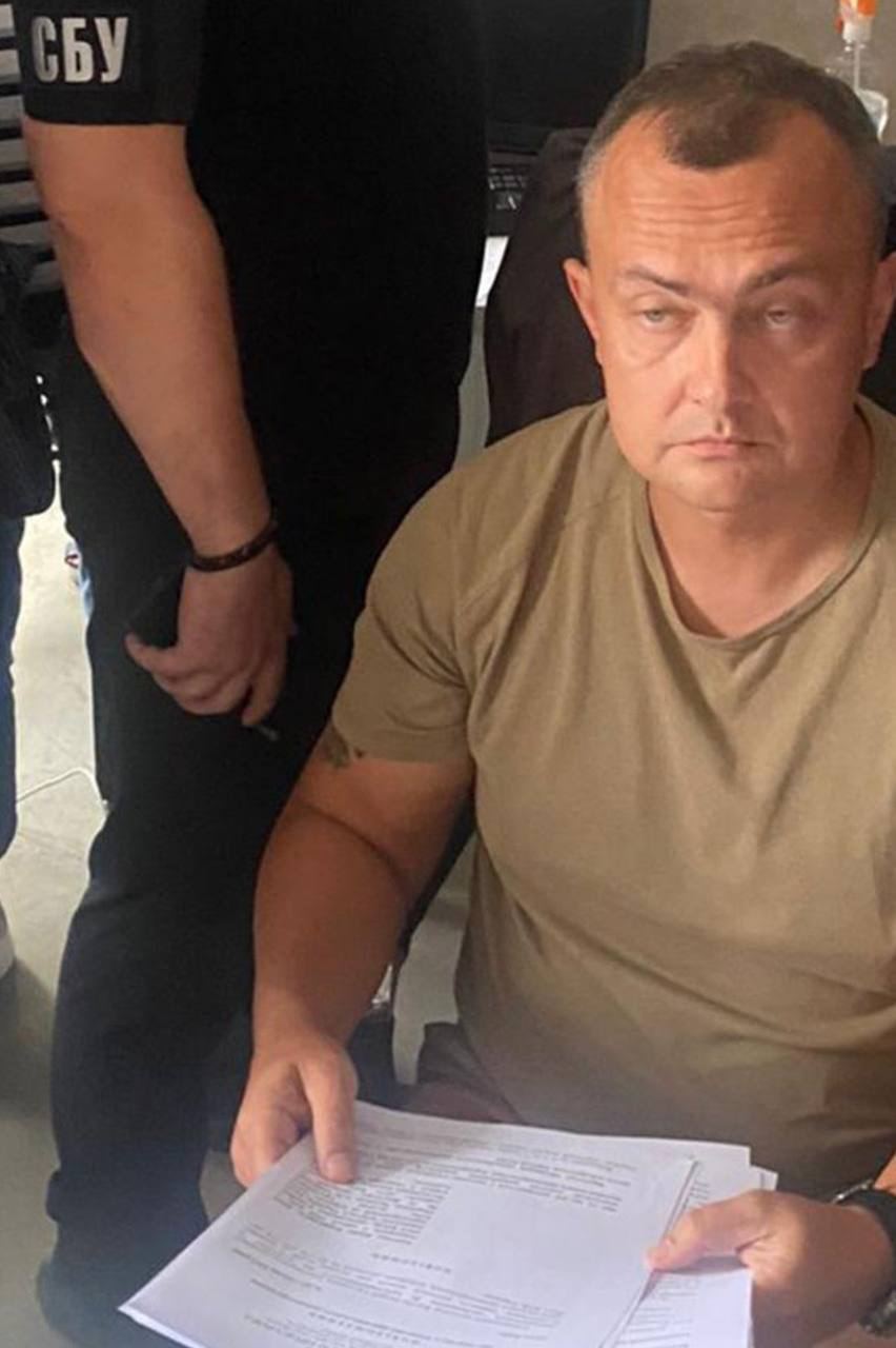 Екснардепу Арістову вручили підозру через незаконний виїзд на Мальдіви