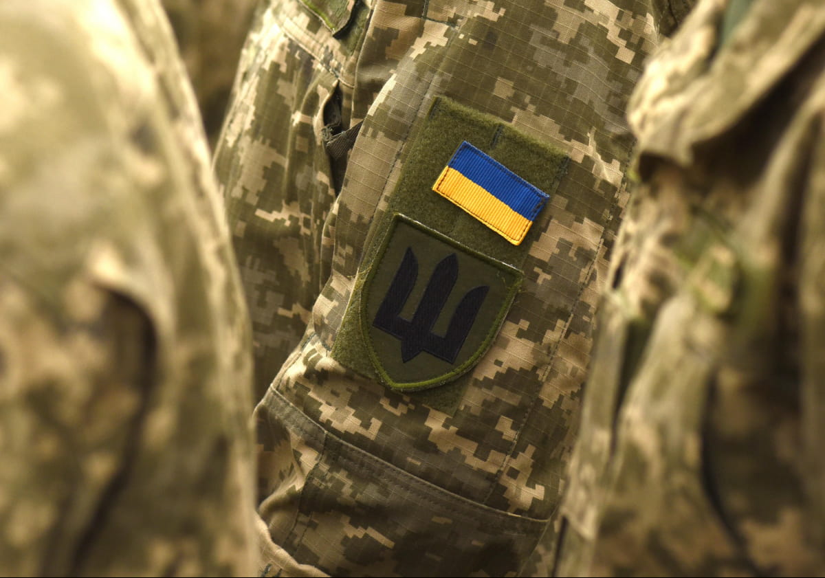 Дозволи для військовозобовʼязаних. Зеленський вимагає роз'яснення від Генштабу ЗСУ