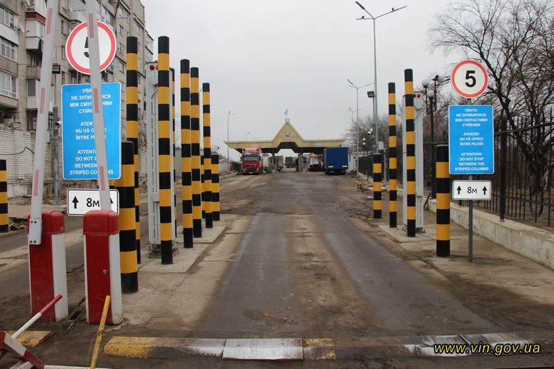 На кордоні затримали 53-річного чоловіка, якого комісували через «вагітність»