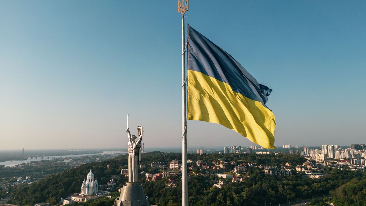 Українські морпіхи підняли прапор на окупованій Херсонщині: ВІДЕО