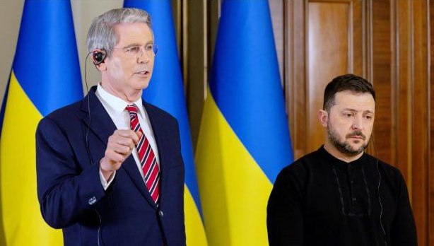 Адміністрація Трампа представила Україні оновлений варіант угоди щодо мінералів, –  Axios