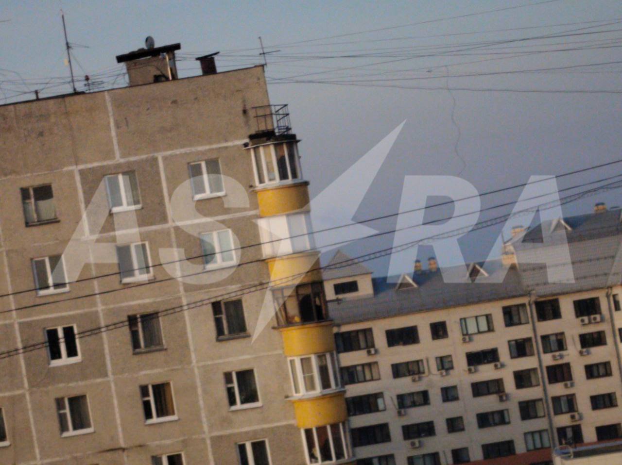 Москву, підмосков'я та інші регіони РФ атакували десятки дронів: є руйнування, пошкоджено залізницю (відео)