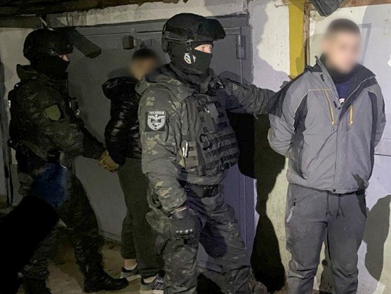 На Львівщині правоохоронці затримали злочинну групу наркоторговців