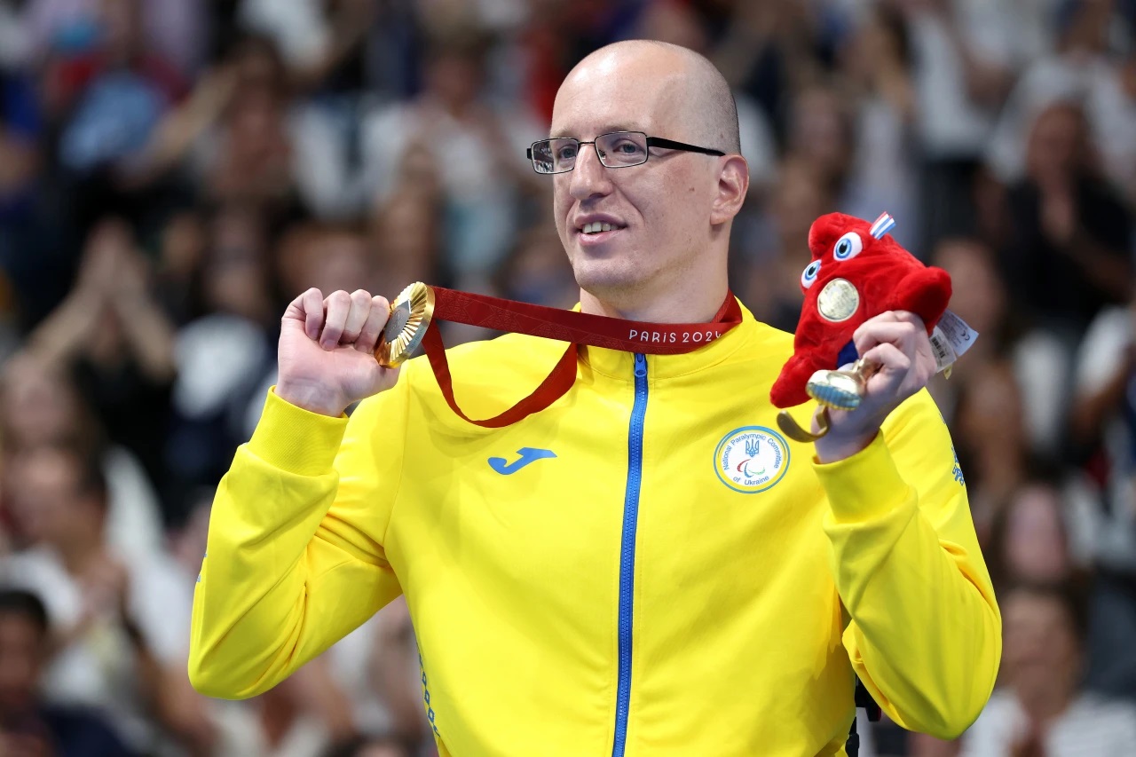 Другий день Паралімпіади-2024: перше золото Україні приніс плавець Олександр Комаров