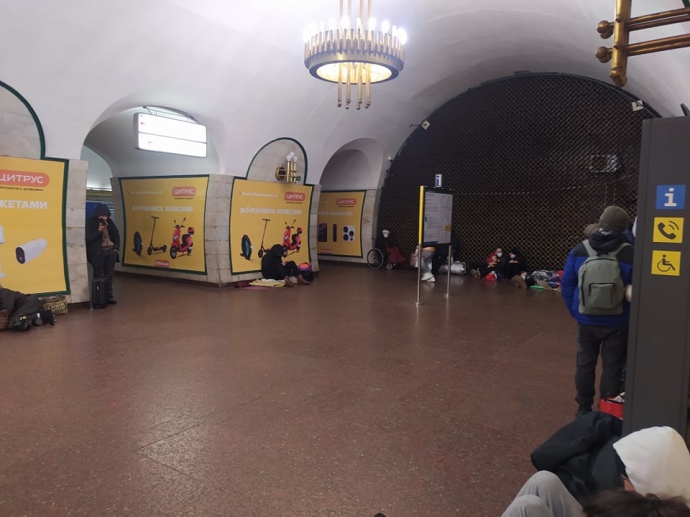 Київський метрополітен відновлює сполучення через Південний міст