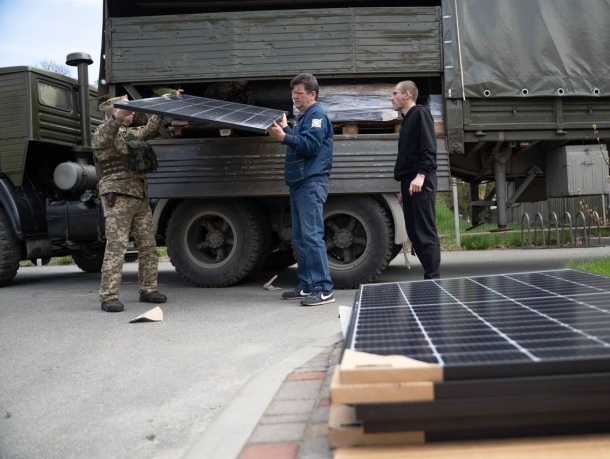 Маск передав Україні системи збереження енергії Tesla Powerwall – Федоров