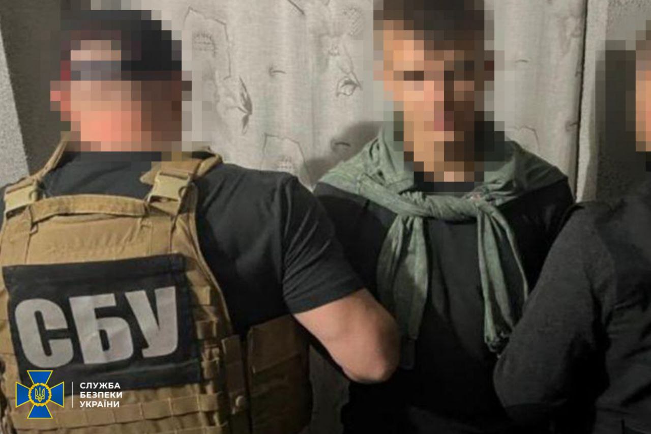 На Одещині затримали паліїв автівок для ЗСУ, серед них - неповнолітні