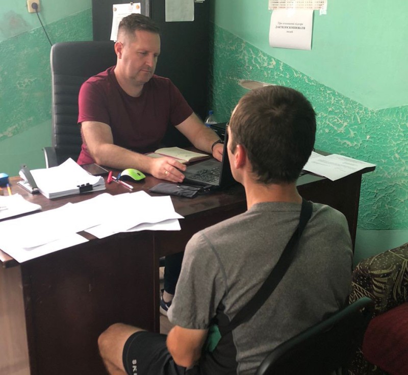 Мешканцю Львівщини загрожує 10 років ув’язнення за продаж наркотиків «з рук в руки»