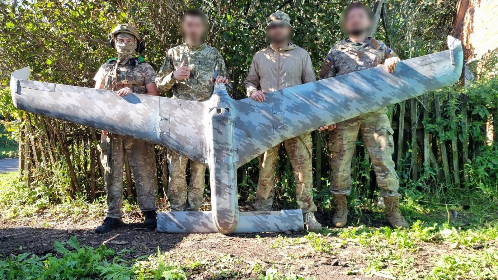 Українські прикордонники "приземлили" новітній російський дрон "Елерон Т-16"