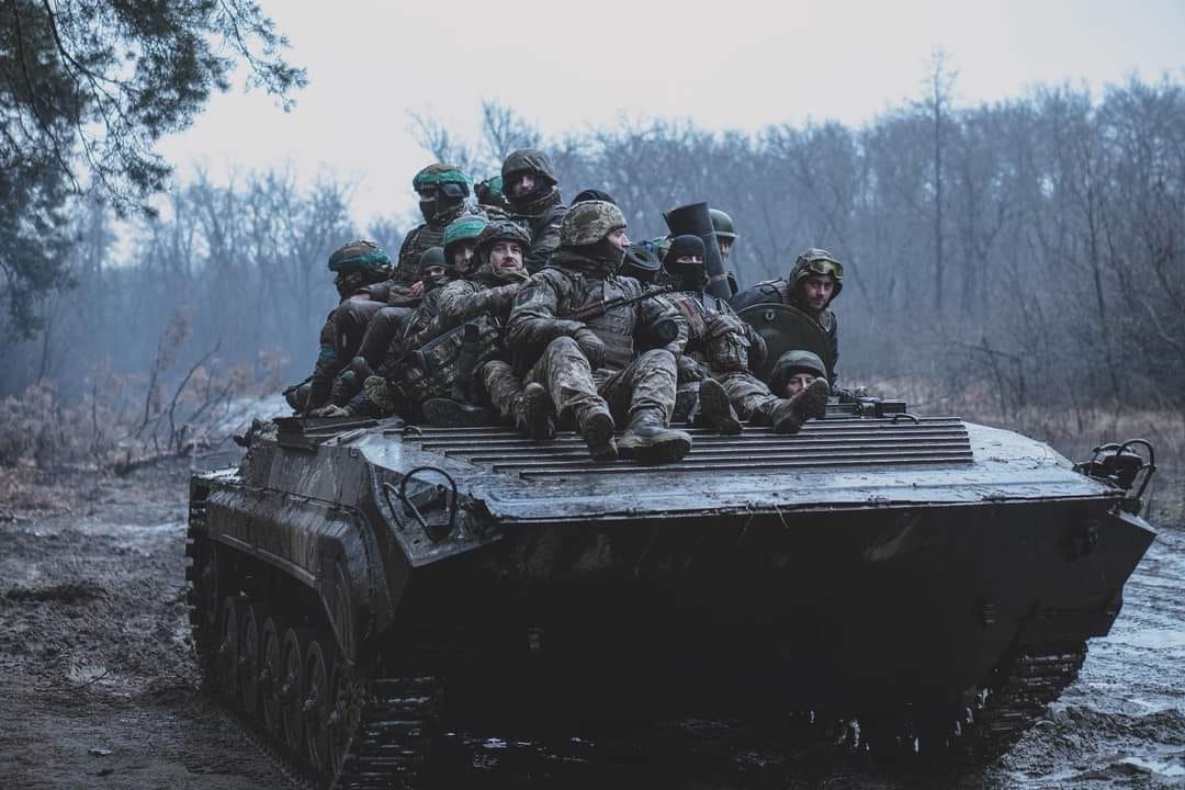 Українські воїни відбили 26 атак окупантів на Бахмутському напрямку. Генштаб ЗСУ