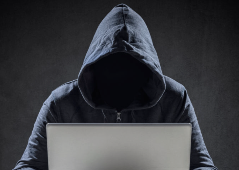Оформив кредити через чужий телефон: у Львові судитимуть 20-річного шахрая