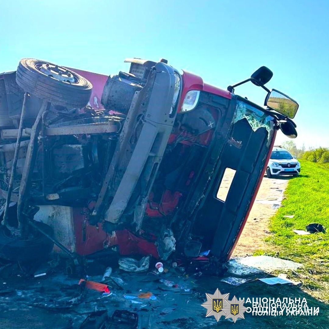 Смертельна автотроща на Прикарпатті: стали відомі подробиці (фото)