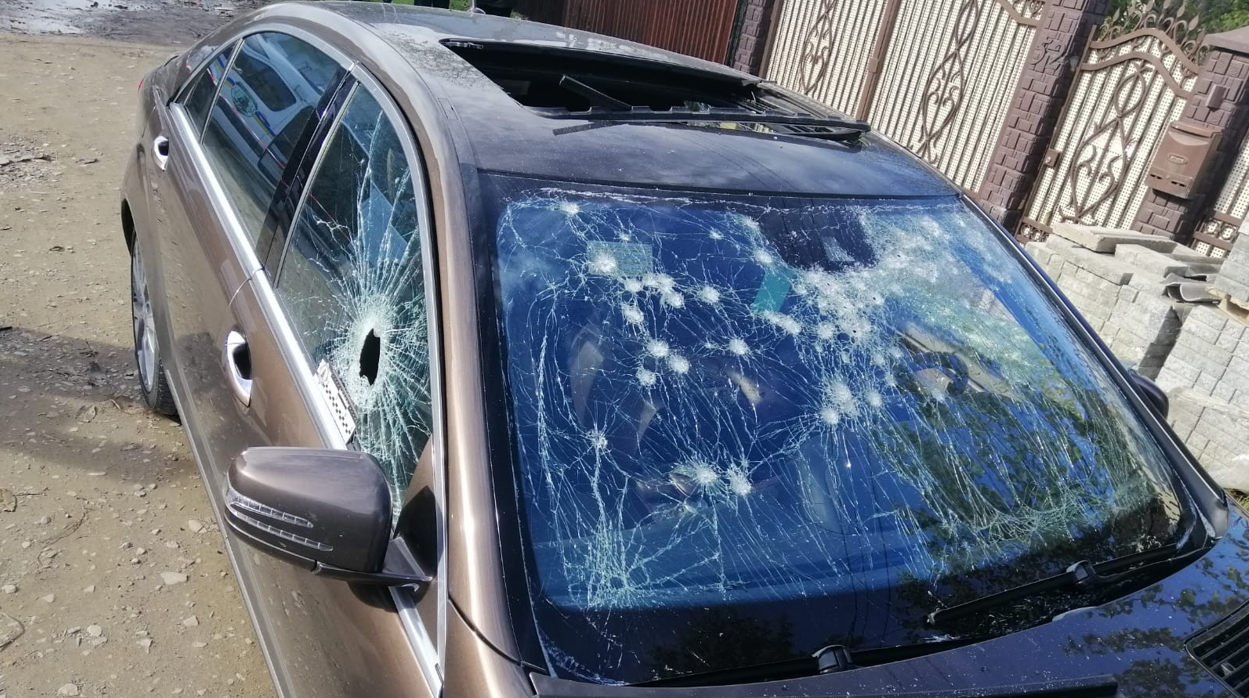 На Львівщині чоловік підірвав гранатою «Мерседес» знайомого