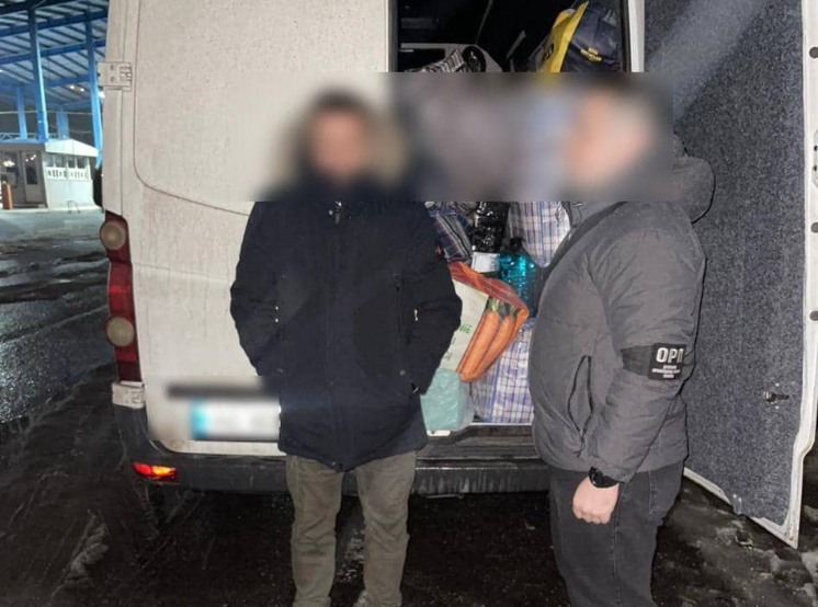 На Львівщині на кордоні з Польщею виявили «пасажира-невидимку» в автобусі