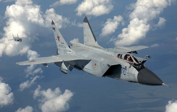 В Україні оголосили повітряну тривогу через зліт у Росії МіГ-31К
