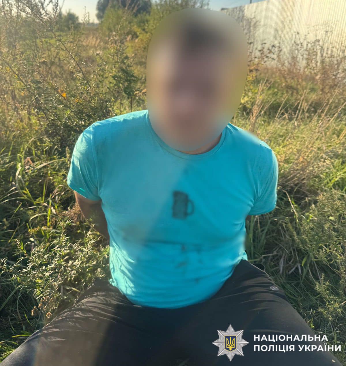 На Київщині чоловік отримав ножове поранення, заступившись за дівчину у електричці