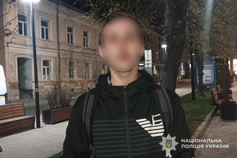 У Тернополі чоловік викрав понад 60 сім-карт: що йому загрожує