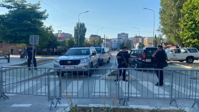 Стрілянина та звуки сирен. На кордоні Сербії з Косовом неспокійно