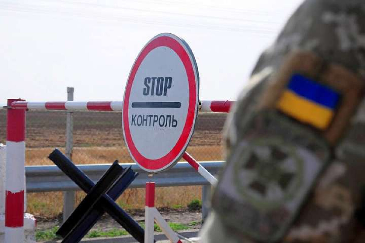 Чоловіки-студенти іноземних ВНЗ більше не зможуть виїхати за кордон