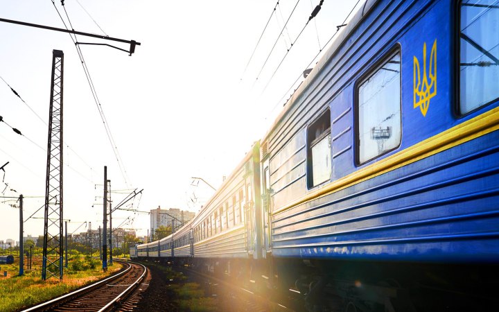 «Укрзалізниця» повністю відновила онлайн-продаж квитків