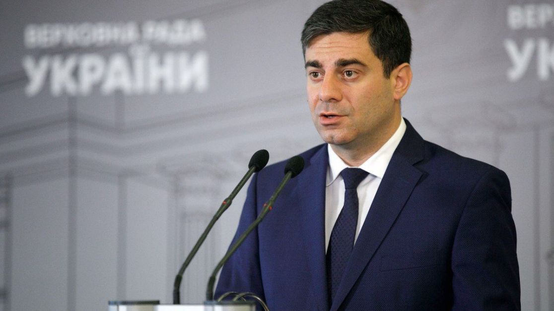 Голова ВРУ запропонував кандидата замість Денісової