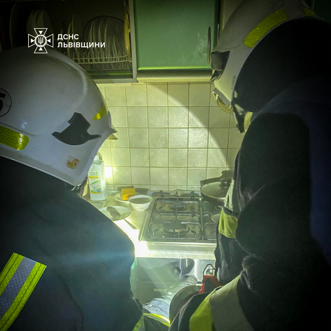 На Львівщині жінка ледь не загинула через підгорання їжі на плиті