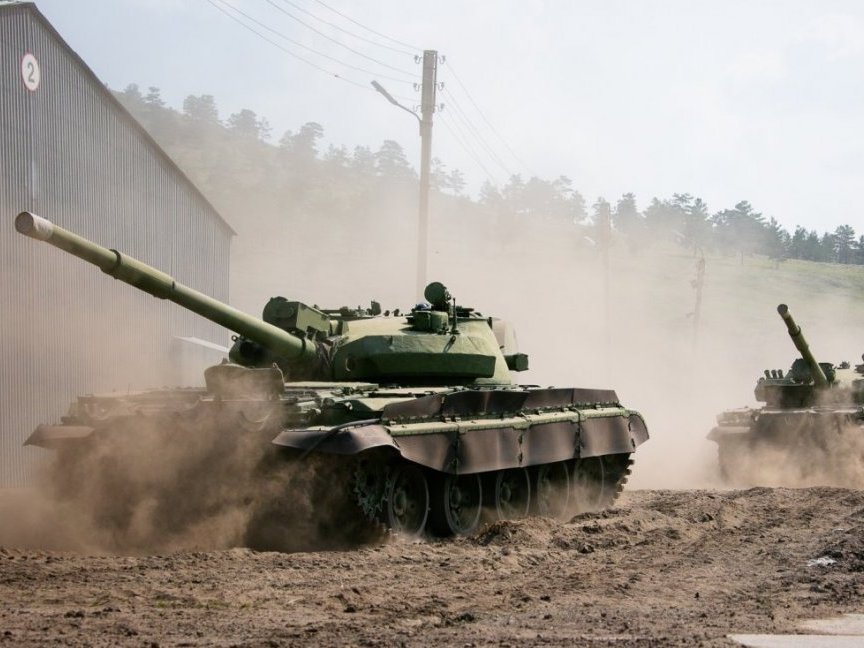 «Розконсервована» техніка РФ розкрадена, застрелився командир танкового полку, – розвідка