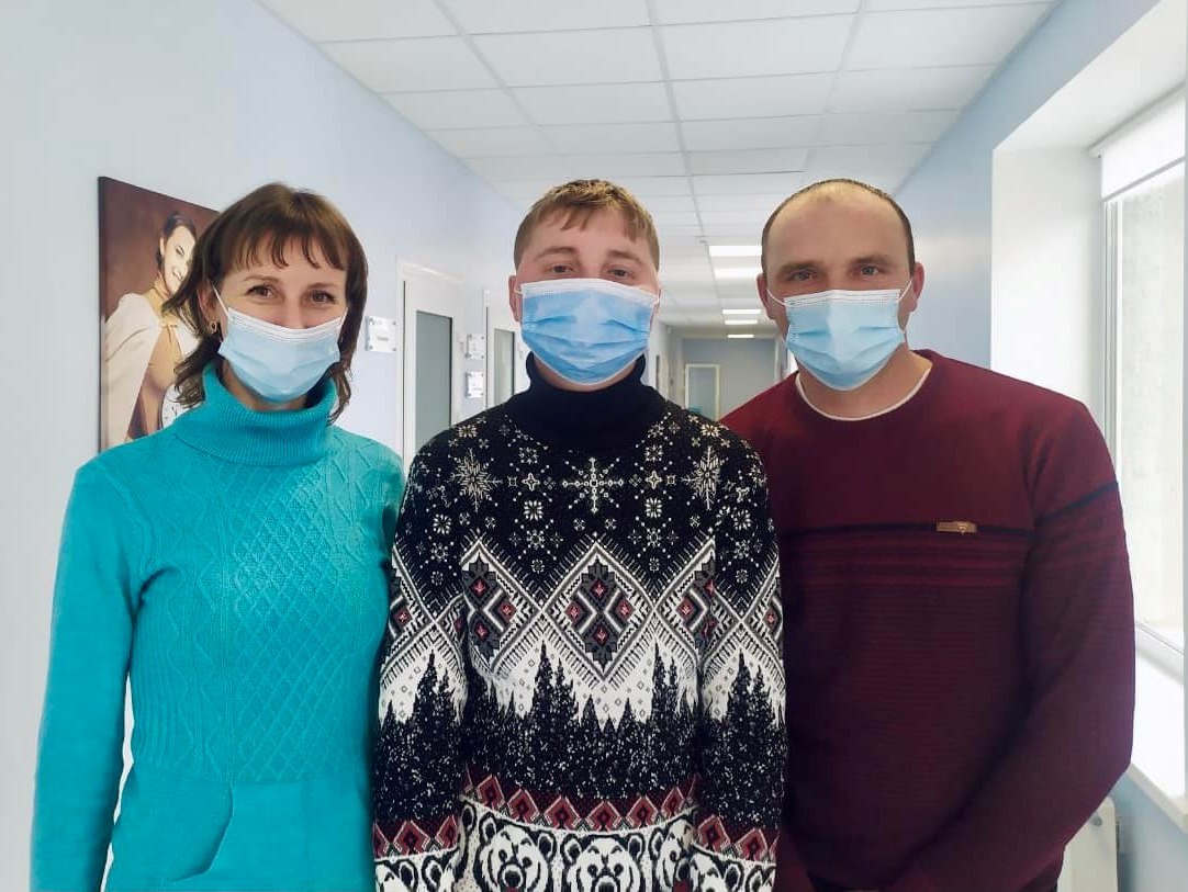 Зможе повернутися до школи. Як 13-річний Максим живе з донорським серцем