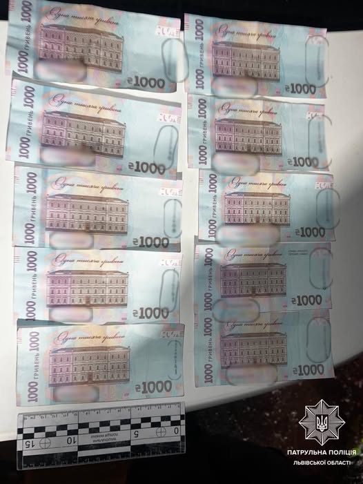 У Львові зупинили 20-річного нетверезого водія без прав: він намагався підкупити патрульних
