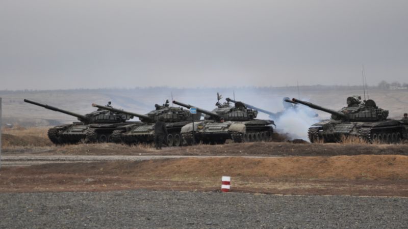 Армія РФ проводить масштабні військові навчання в окупованому Криму