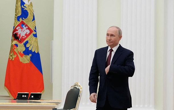 Путін заявив про перемир'я та пригрозив ударом по центру Києва у разі «зриву святкувань» 9 травня