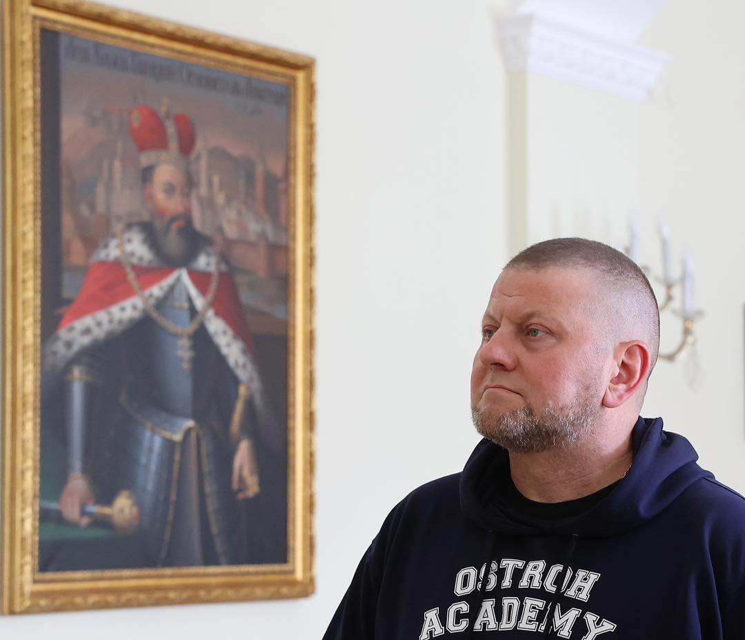 Валерій Залужний приїхав до Львова. Фото дня