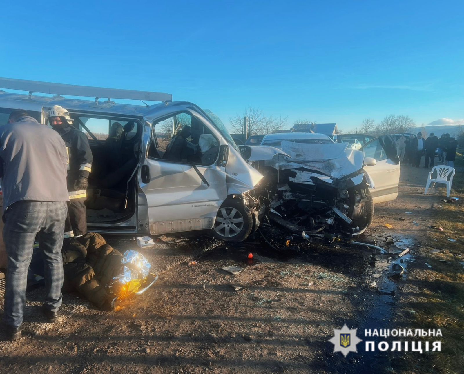 Моторошне ДТП на Прикарпатті зі 13-ма потерпілими: у поліції повідомили деталі (фото)