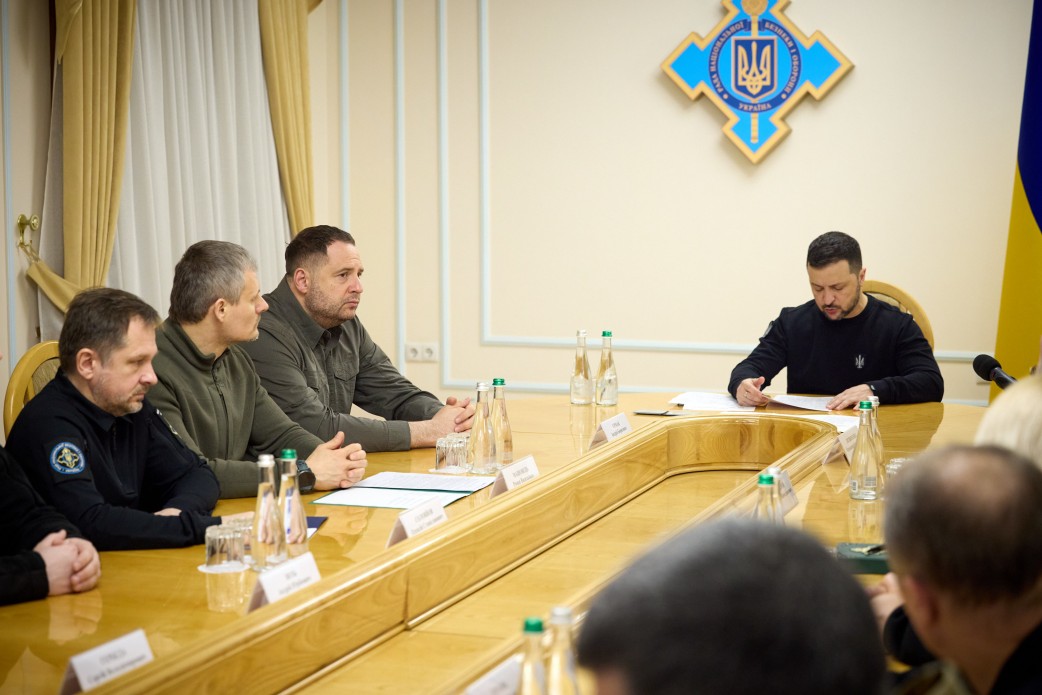 Нічна атака окупантів: Зеленський назвав дві ГЕС, куди цілили росіяни
